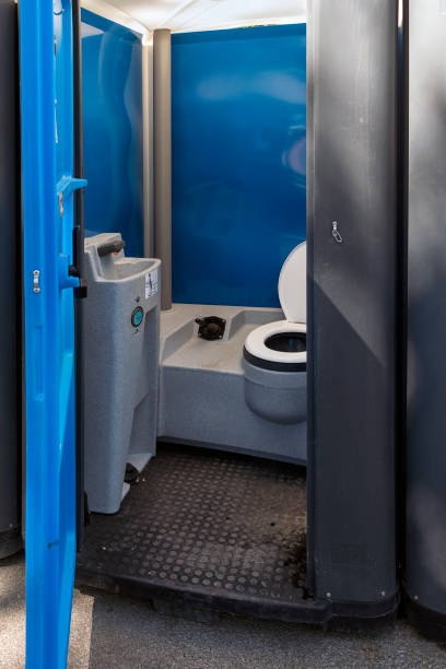 Portable Toilet Options We Offer in Springmont, PA